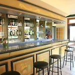 Hotel Le Hélène Sainte-Helene-sur-Isere
